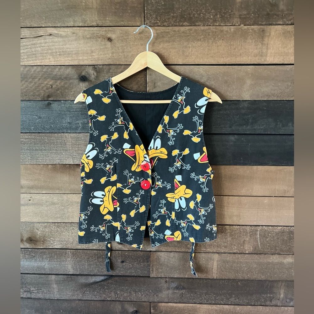 Vintage Daffy Duck Looney Tunes Button Vest Cartoon Print Black Red Graphic